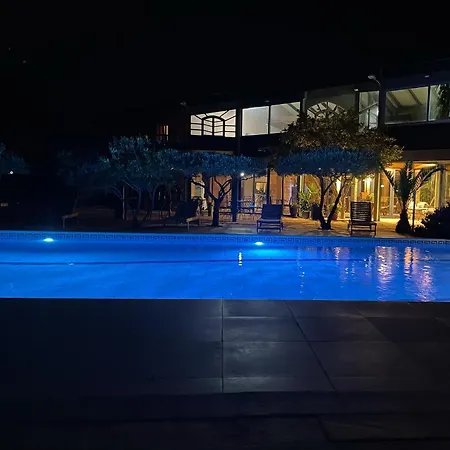 Tropic 3*
