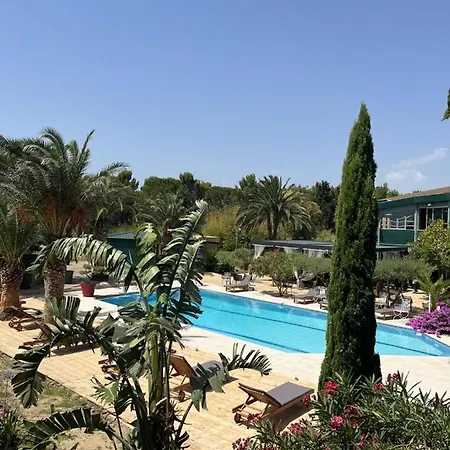 Tropic 3* 리브잘트