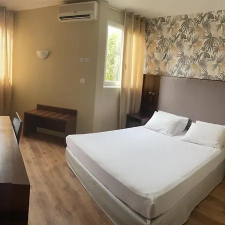 Tropic Hotel