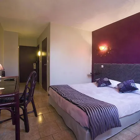 Hotel Tropic