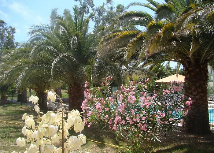Ξενοδοχείο Tropic 3*